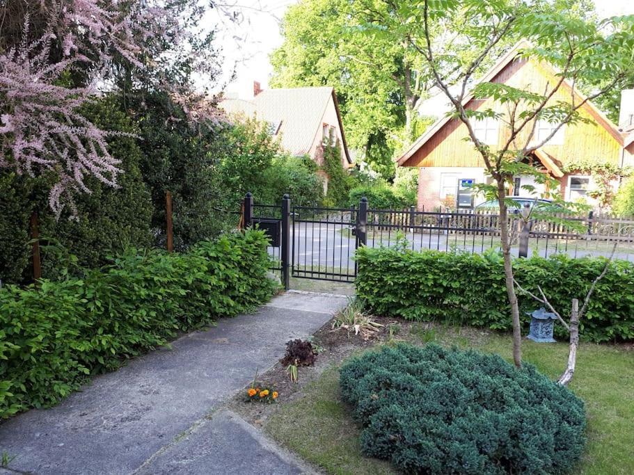 Auftanken Im Gruenen _ Just4You_B.Berlin Neuenhagen bei Berlin 외부 사진